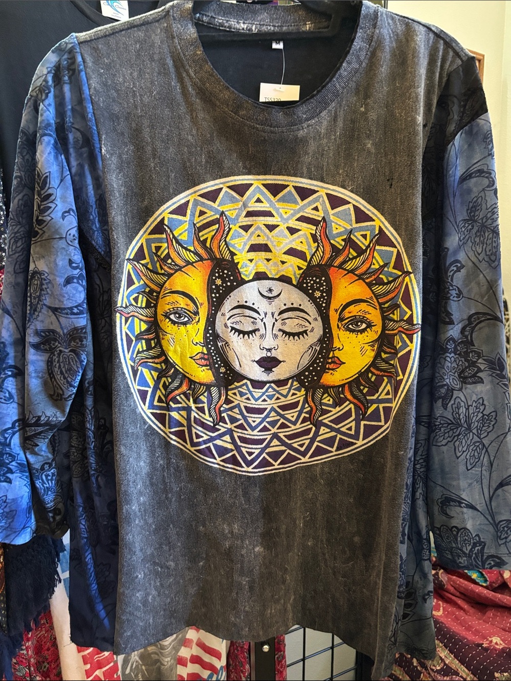 15. Sun & Moon Graphic Rocktop
